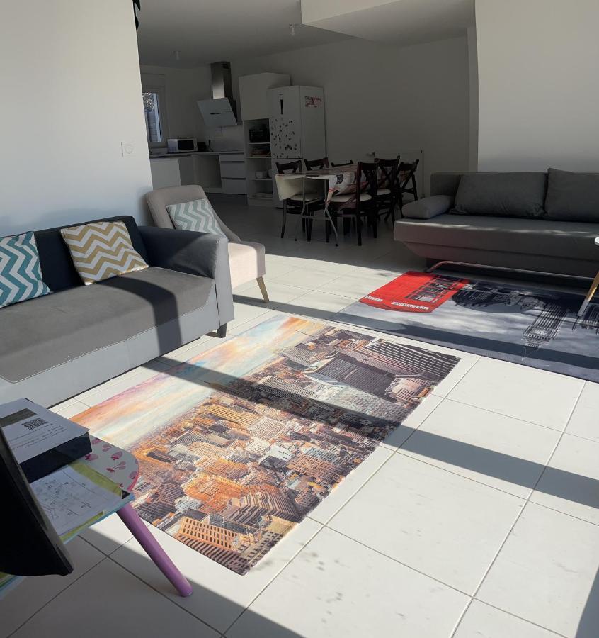 Duplex Neuf 90 M2 - 3 Chambres, Avec Jardin A Sartrouville Exterior photo
